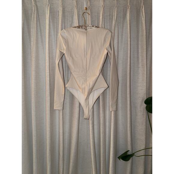 Cream Ivory White Vegan Leather Bodysuit S Long Sleeve Sweetheart Bridal Winter - Picture 3 of 9